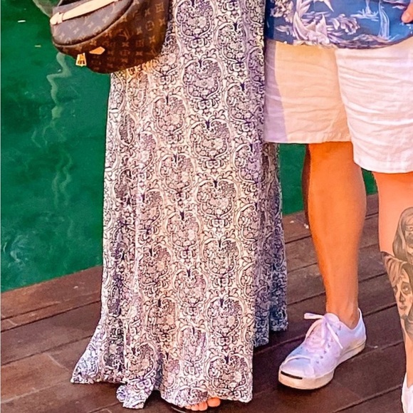 Flowy Maxi Dress - Picture 4 of 4